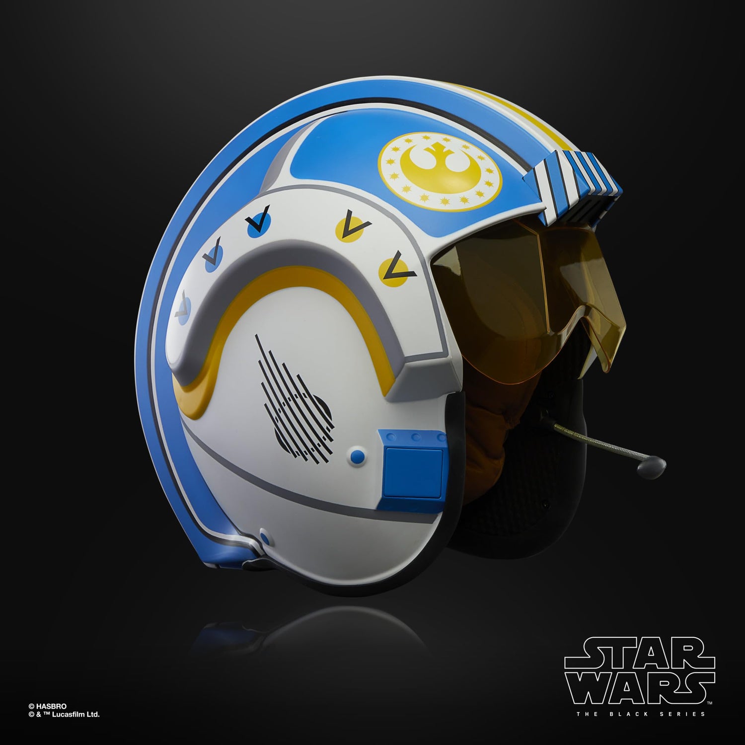 Star Wars The Black Series Carson Teva Premium Electronic Helmet with Advanced LED and Sound Effects, Ages 14 and Up