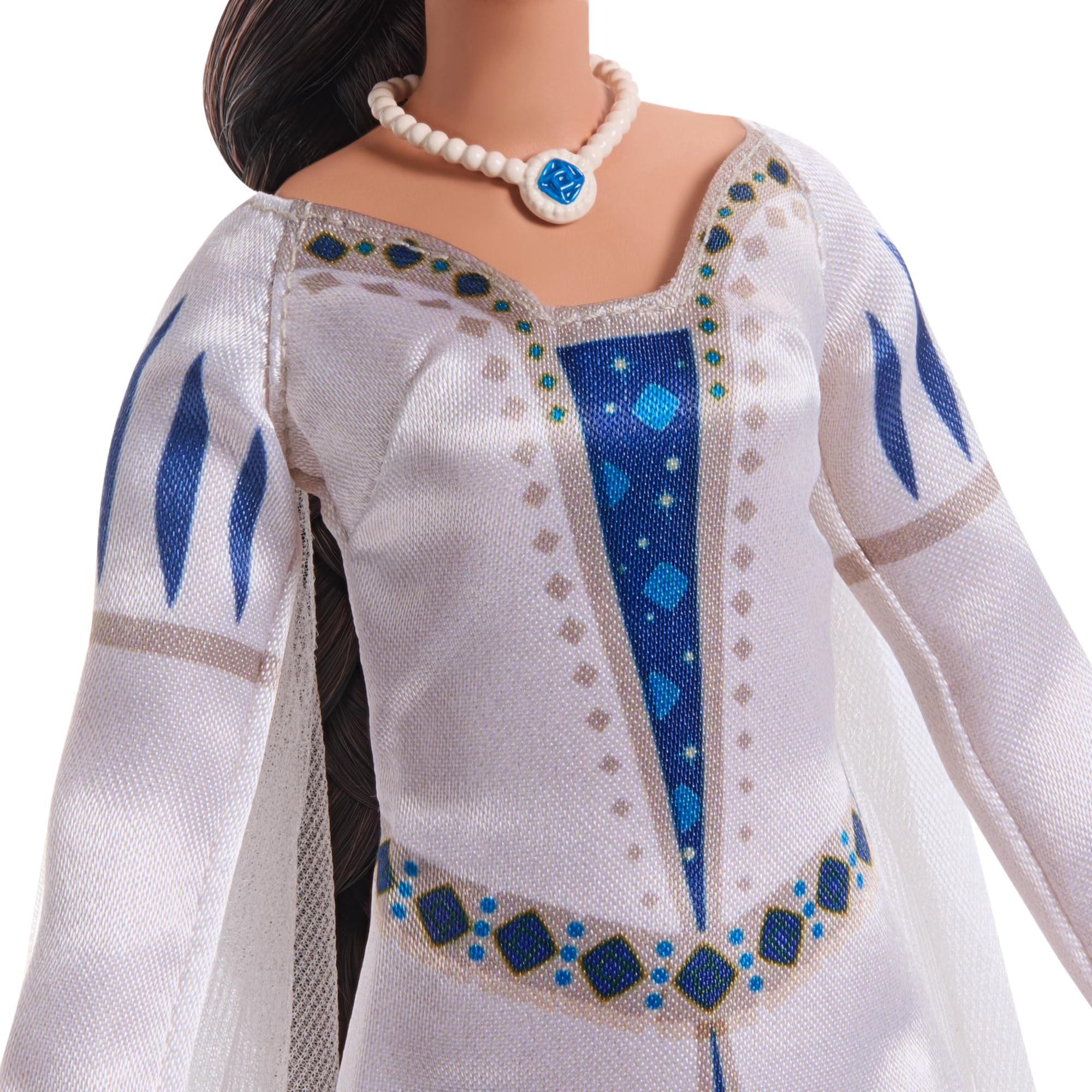 Mattel Disney Wish Queen Amaya of Rosas Fashion Doll, Posable Doll in Removable Outfit &amp; Shoes with Accessories, HRC11